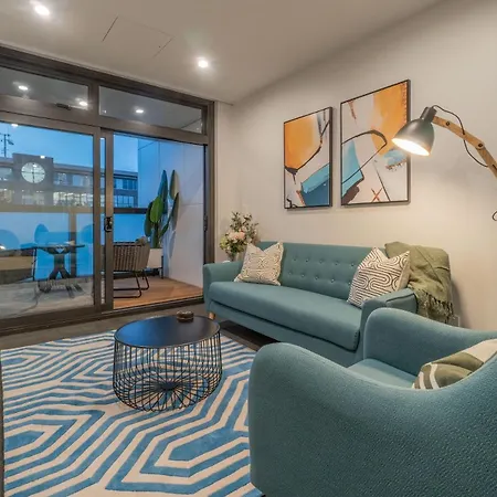 3 Bedroom Apartment In Epsom